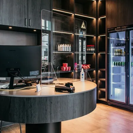 Amsterdam Beach Hotel Отели рядом с достопримечательностью «Пляж Зандворт»