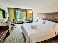 Holiday Inn Express & Suites DICKSON by IHG Hotels in Dickson