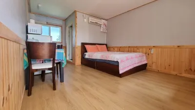 Taean Vill Pension Hotels near Mongsanp'o-haesuyokchang