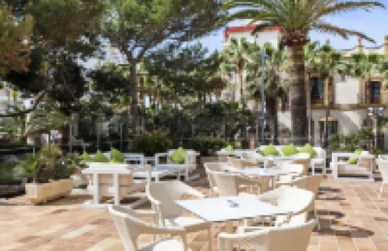 Leman Hotel y Apartamentos