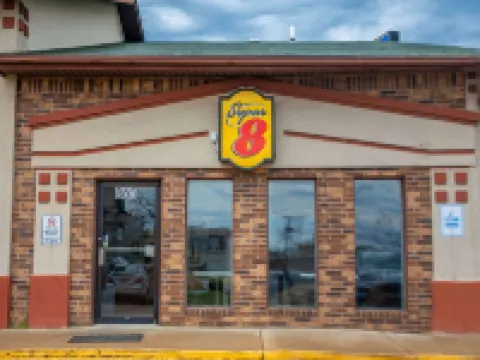 Super 8 by Wyndham Mountain Home Hotels in Baxter County