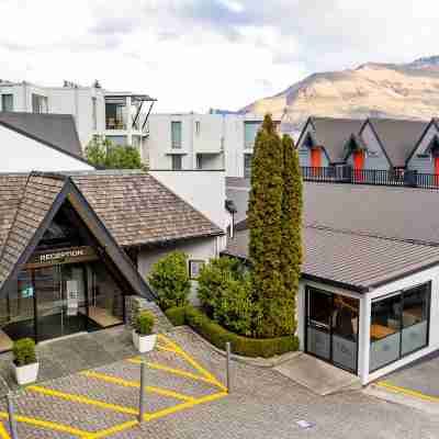 Scenic Suites Queenstown Hotel Exterior