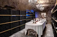 Château de Beauvois - la Maison Younan Hotels in Saint-Etienne-De-Chigny