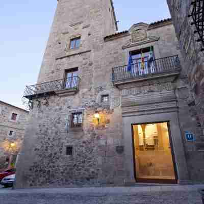 Parador de Caceres Hotel Exterior