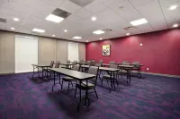 Home2 Suites by Hilton Dothan - Pet friendly