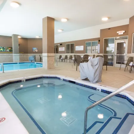 Drury Inn & Suites Burlington