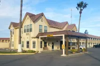 Days Inn by Wyndham Westley Hotels in Patterson