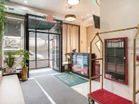 Quality Inn Near Sunset Park Hotels near Bensonhurst Park