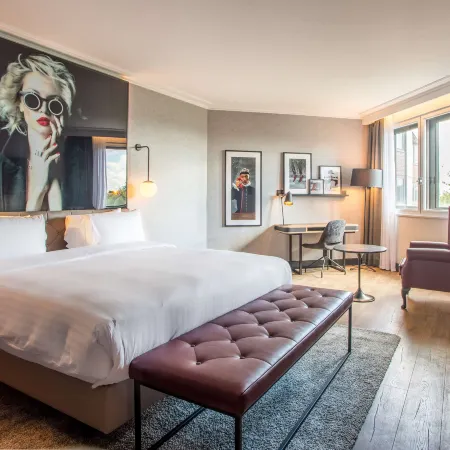 Radisson Red Hotel London Heathrow
