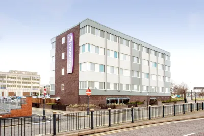 Premier Inn Birkenhead Town Centre Hotels near Green Lane