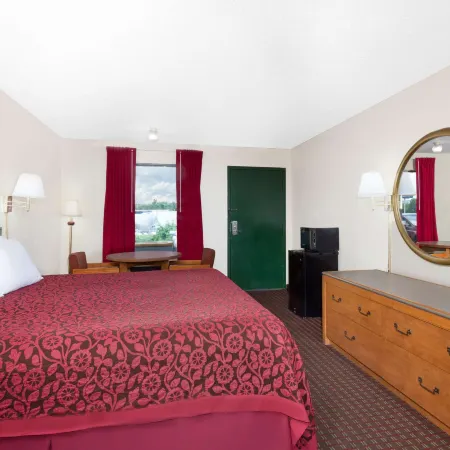 Days Inn by Wyndham Columbia NE Fort Jackson