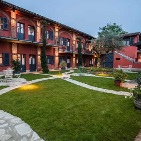 Le Serre Suites & Apartments