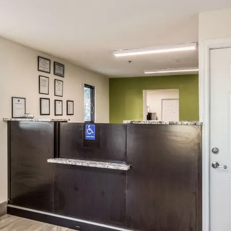 Studio 6 Extended Stay - Savannah, GA