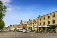 Hobart Waterfront Apartments