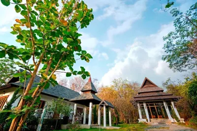 Tak Andaman Hotel Hotels near King Taksin the Great Memorial Shrine
