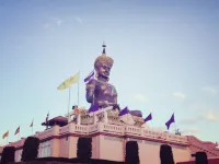 โฮมแลนด์ รีสอร์ท