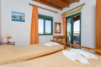 Spiros Beach Villa Large Private Pool Walk to Beach Sea Views A C Wifi Car Not Required - 971 Отели рядом с достопримечательностью «Glika Nera Bay»