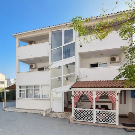Apartment Kety