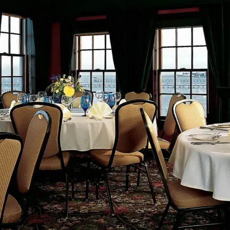 Lighthouse Inn at Aransas Bay