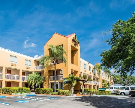 Quality Inn Miami Airport - Doral