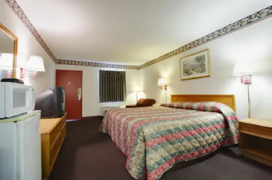 Americas Best Value Inn and Suites Macon