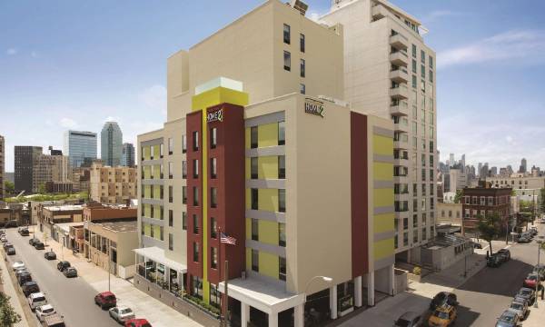 Home2 Suites by Hilton New York Long Island City/Manhattan View