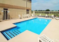 Spark by Hilton Muskogee - Swimmingpools