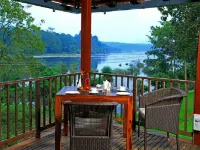 Whispering Waters Các khách sạn ở Kuttampuzha