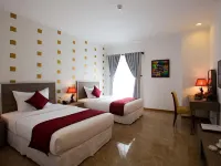 Den Long Do Hotel & Restaurant Hotels in Vạn Thắng