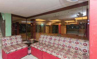 OYO 24547 Hotel Vishwas Bar and Club Resort
