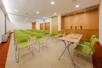 Neat Hotel Avenida - 3-Star