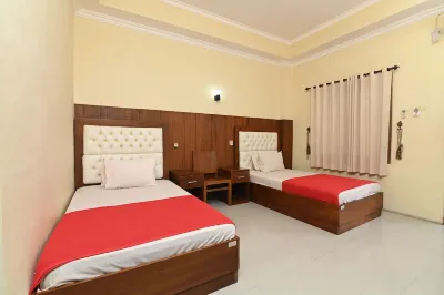 Mcm Hotel Wisata Bojonegoro Các khách sạn ở Kalitidu