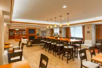 Hampton Inn Goshen - breakfast