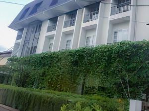 Le Mansion Senopati Hotel