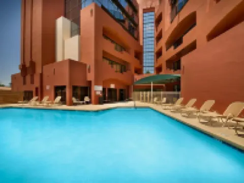 Drury Inn & Suites Phoenix Airport