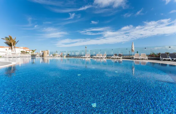 羅卡內格拉西方 - 限成人