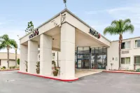 Motel 6 Carson, CA