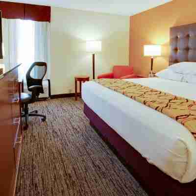 Drury Inn & Suites Terre Haute Rooms