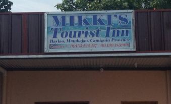 Mikki's Tourist Inn