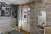 고딕 팰리스 - 럭셔리 룸