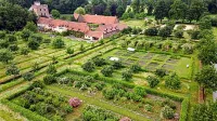 B&B Kasteelhoeve de Kerckhem Hotels in Sint-Truiden