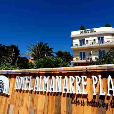 Hotel Almanarre Plage - Hotel Eco-Responsable Face a la Mer Hotel Exterior