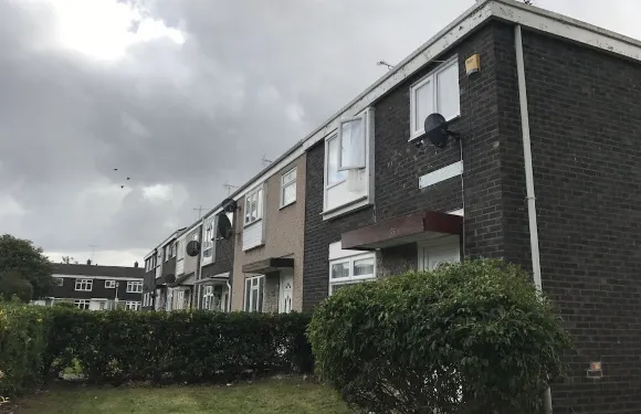 絕佳 4 居 - 近巴休敦市中心