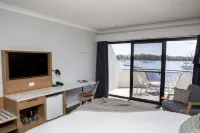 The Esplanade Motel Hotels in Batehaven