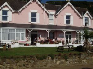 Pink Beach Guest House