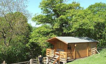 Long Mountain Centre Log Cabins