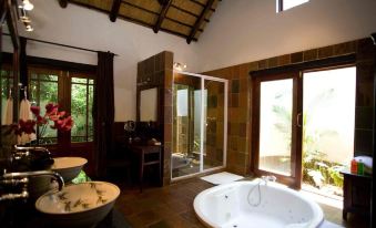 Kedar Heritage Lodge, Conference Centre & Spa