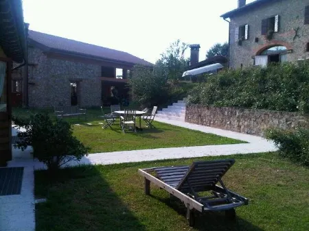 Azienda Agrituristica Calronche Отели в г. Рефронтоло