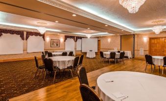 SureStay Plus Hotel by Best Western Kincardine