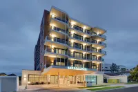 Littomore Suites Kingswood - Balkoner